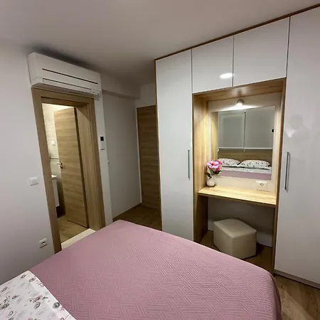 Ante Apartment Brela