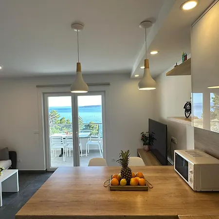 Ante Apartment *