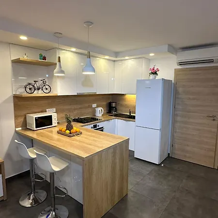 Ante Apartment Brela