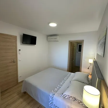 Apartment Ante Brela